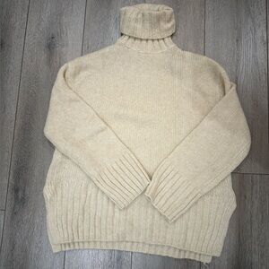 H&M, turtle neck knit sweater. Small, cream.